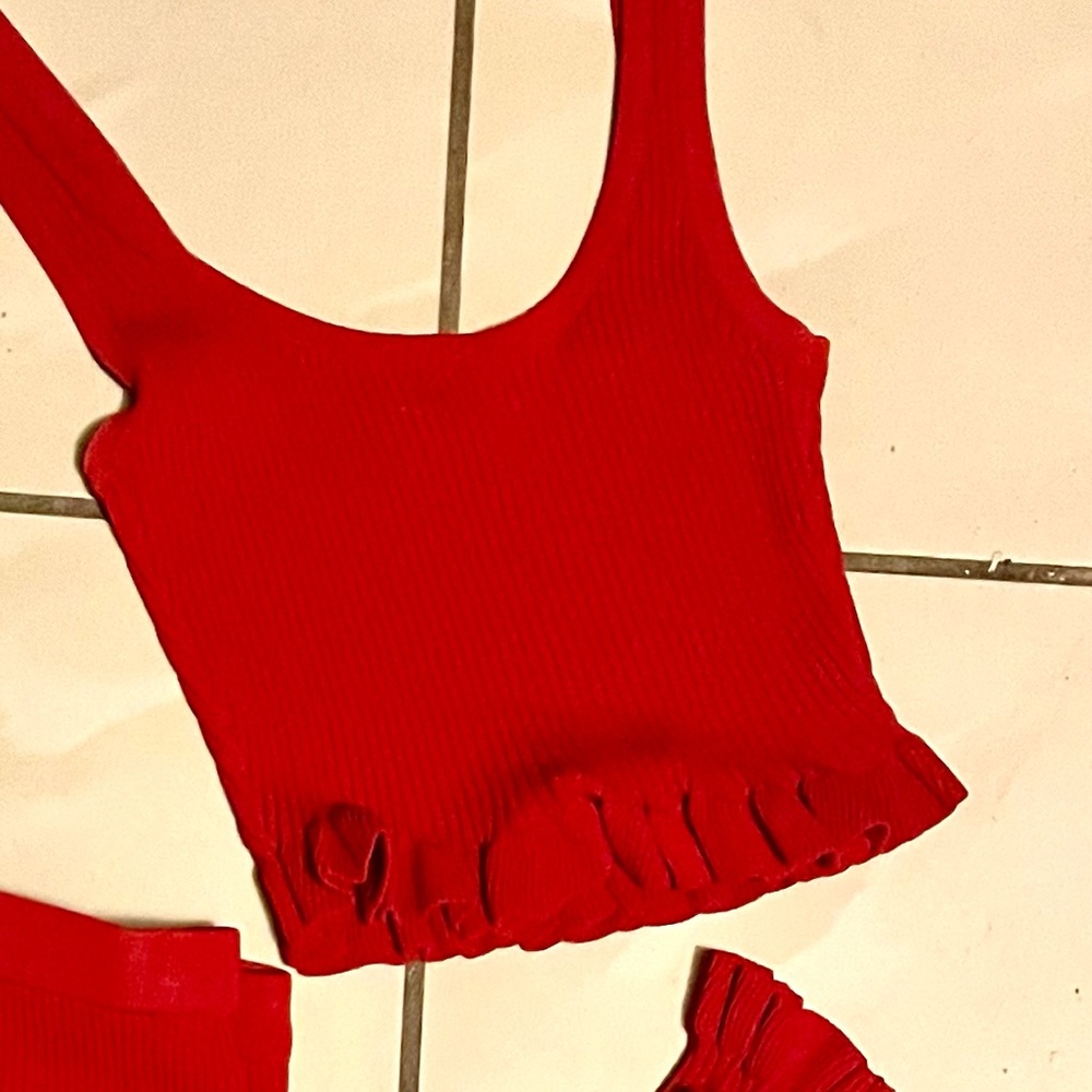 Ribbed red set - Picture 4 of 4